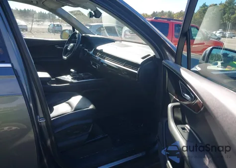 2018 Audi Q7 3.0T Premium из США, поврежденный, VIN WA1VAAF79JD019812